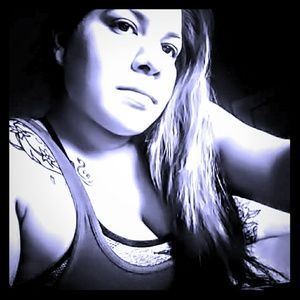 Meet your Posher, Eva